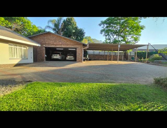4 BEDROOM HOUSE FOR SALE IN PROTEA PARK